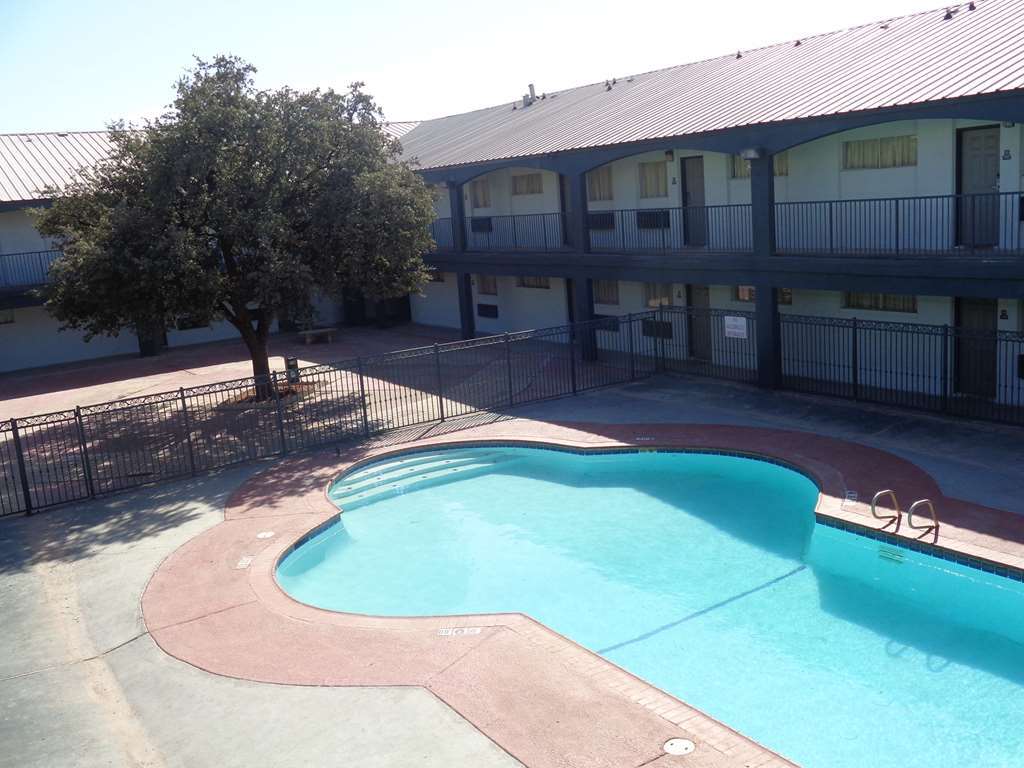 Oyo Hotel Midland Facilities photo